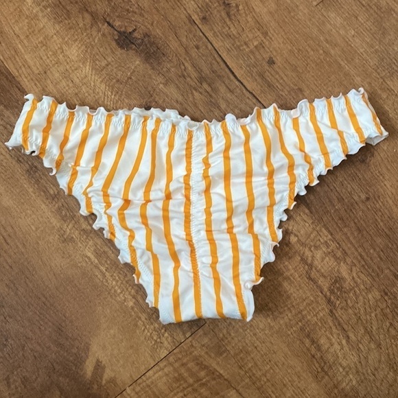 NWOT tangerine and white striped bikini bottom with feminine ruffles. Large - Picture 4 of 5
